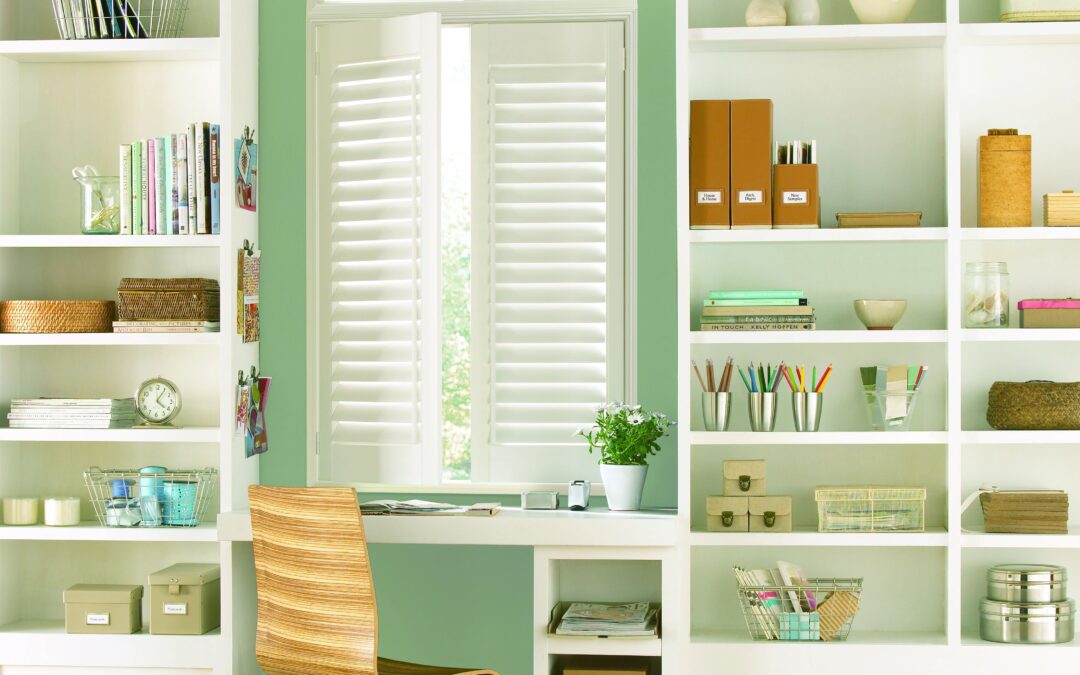 Hunter Douglas Palm Beach™ Polysatin™ Shutters Palm Beach with PowerView® Automation Installation, Operation & Care